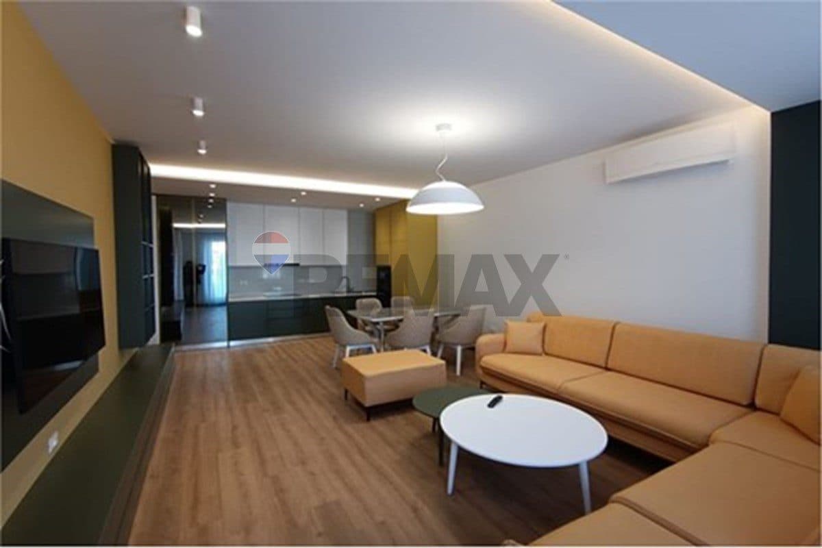 Apartament - Për Qira - Zogu I Zi, Tiranë