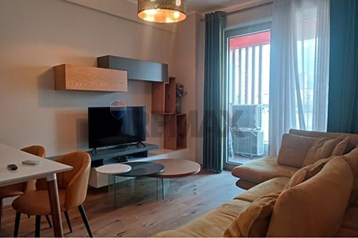 Apartament - Për Qira - Zogu I Zi, Tiranë