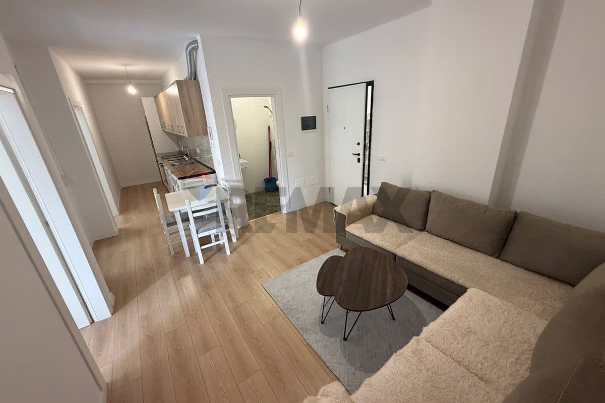 Apartament - Për Qira - Univers City, Tiranë