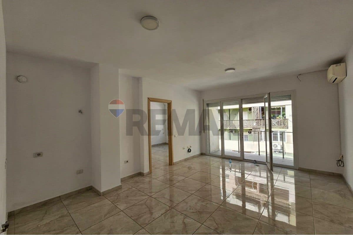 Apartament - Për Qira - Zogu I Zi, Tiranë 3
