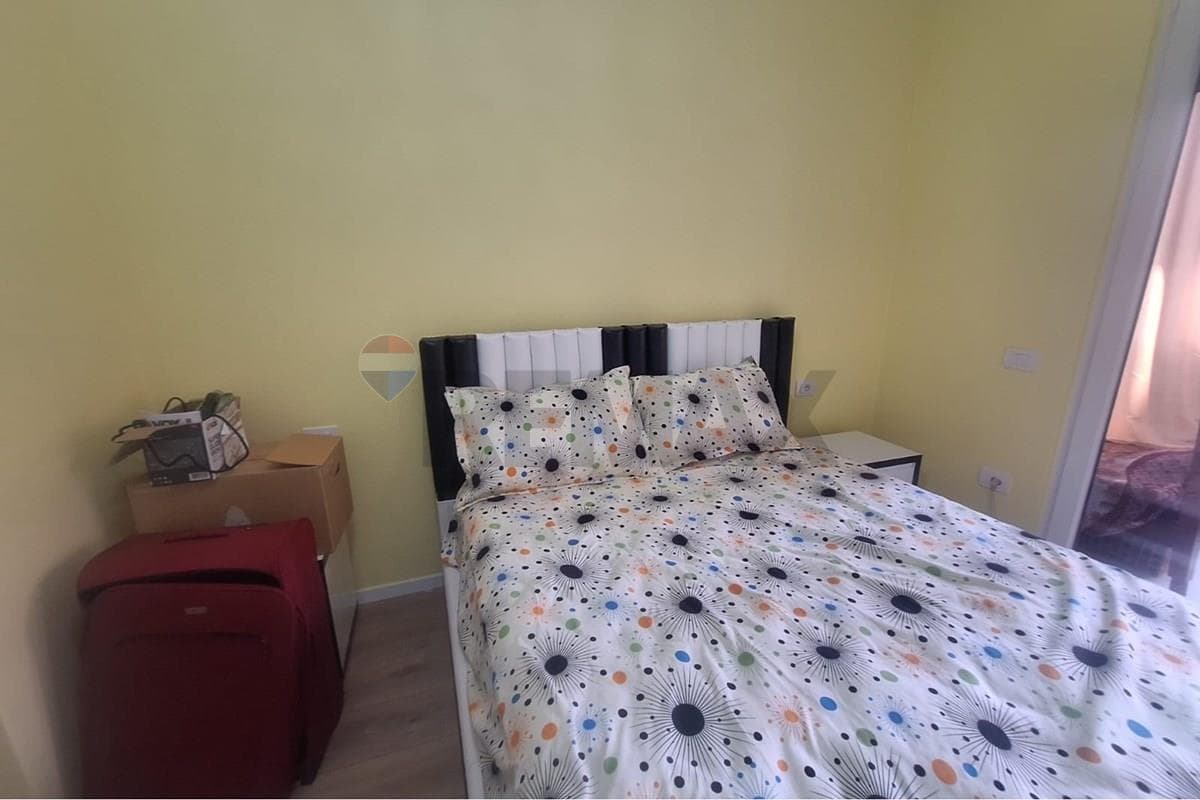 Apartament - Për Qira - Bulevardi Blu, Kamëz