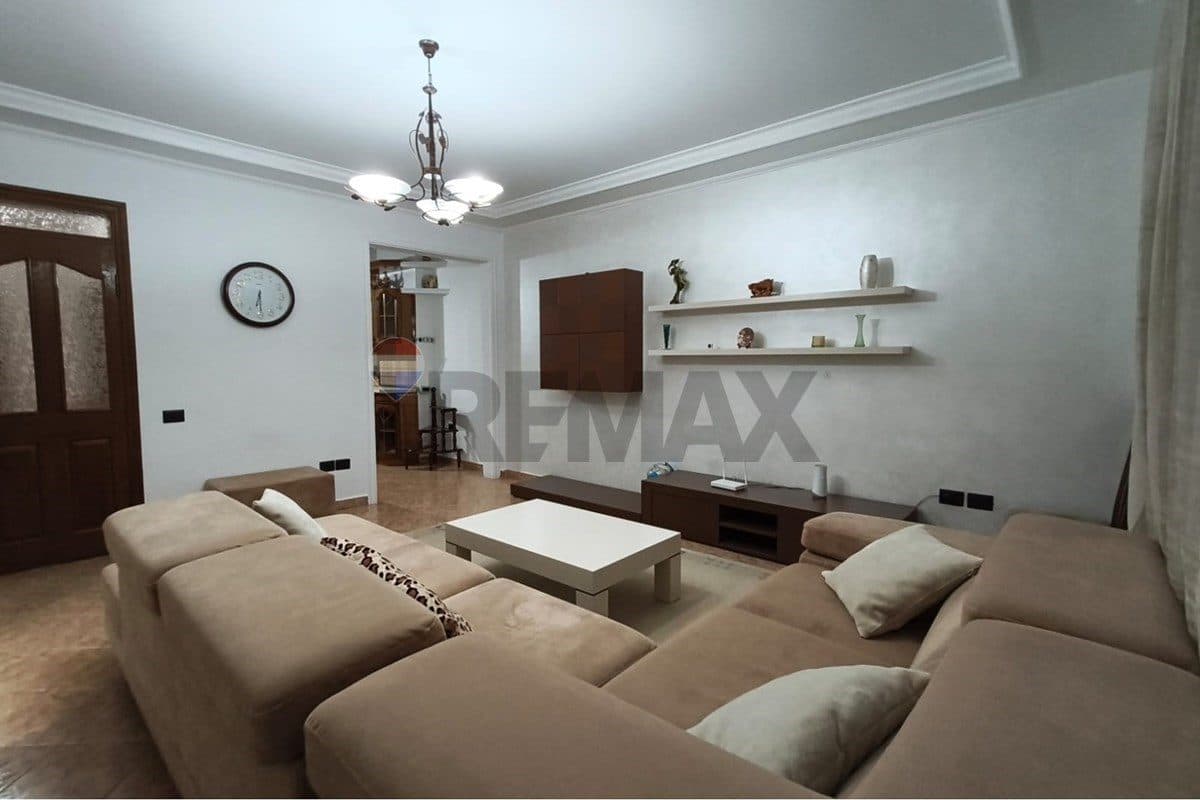 Apartament - Për Qira - Myslym Shyri, Tiranë