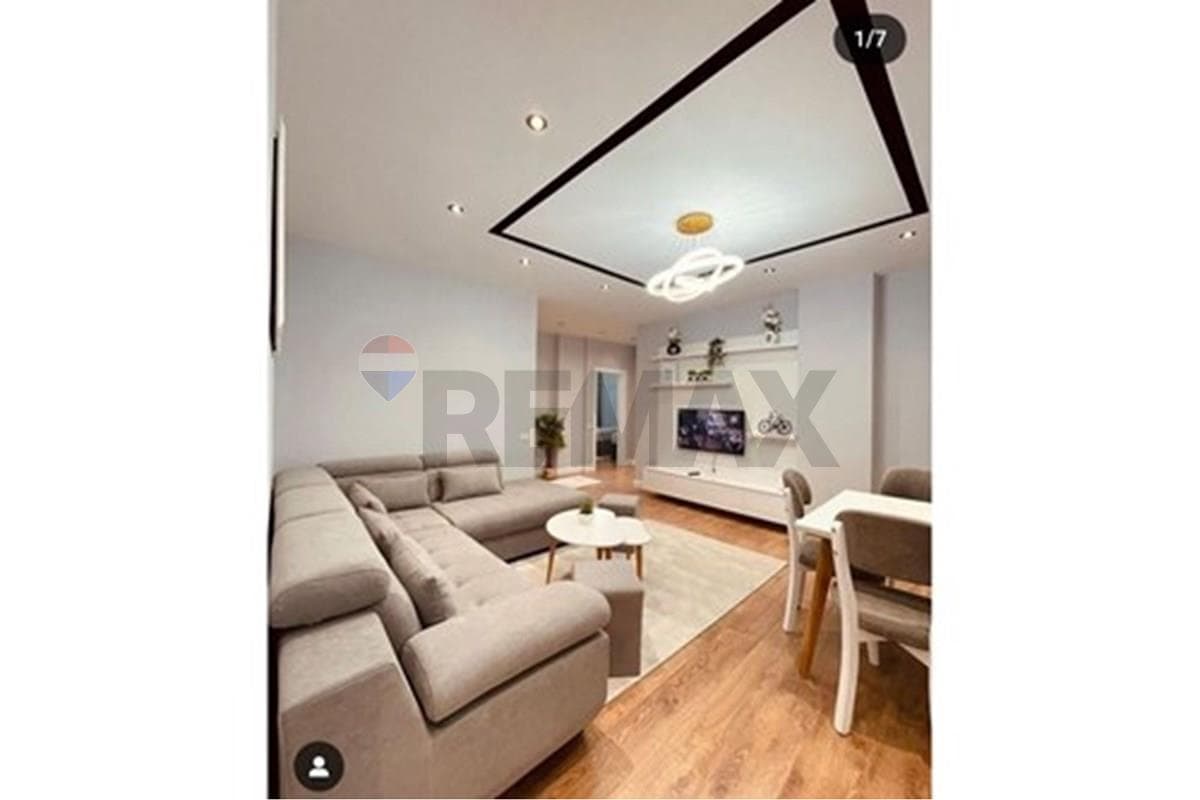 Apartament - Për Qira - Rruga Frosina Plaku, Tiranë