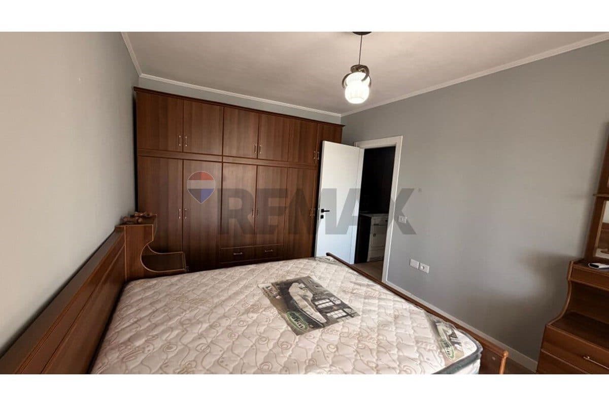 Apartament - Në Shitje - Pallatet e Verdha, Tiranë 4