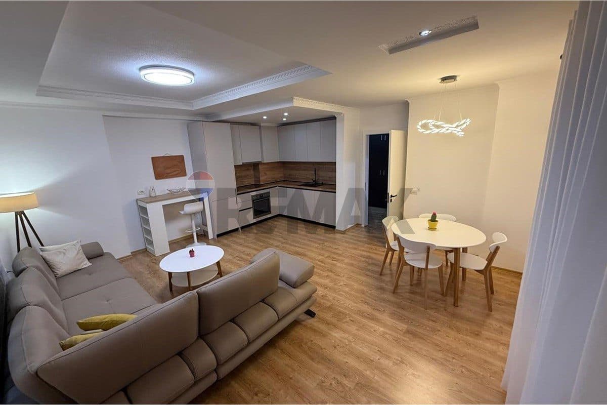Apartament - Në Shitje - Rruga e Thesarit, Tiranë