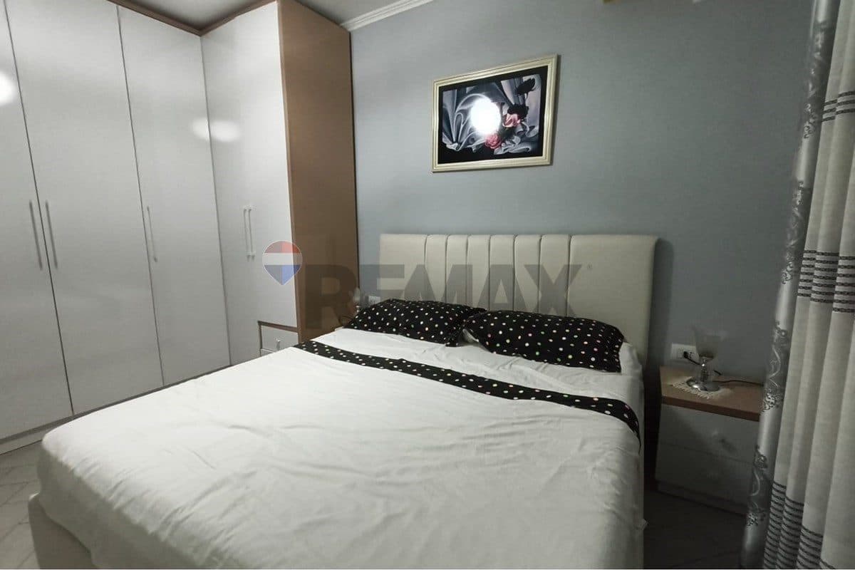 Apartament - Në Shitje - Rruga Fortuzi, Tiranë 3