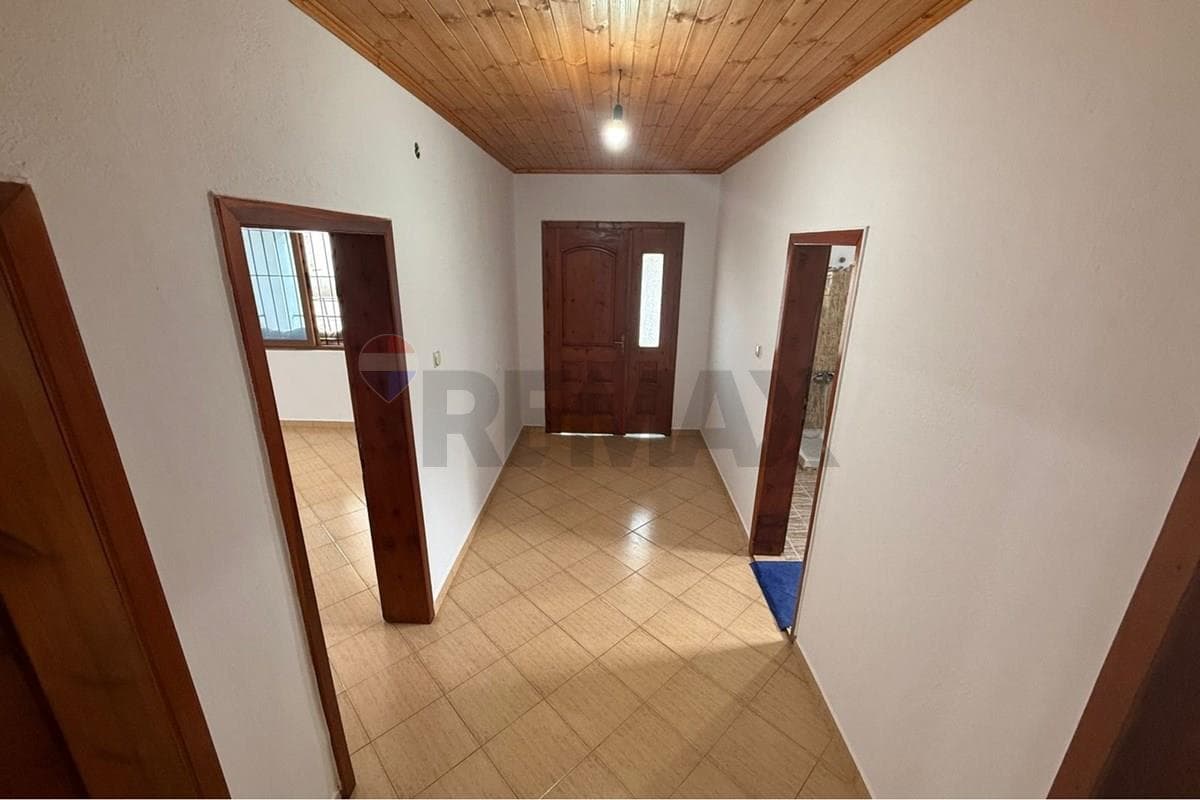 Apartament - Për Qira - Rruga Ali Demi, Tiranë 3