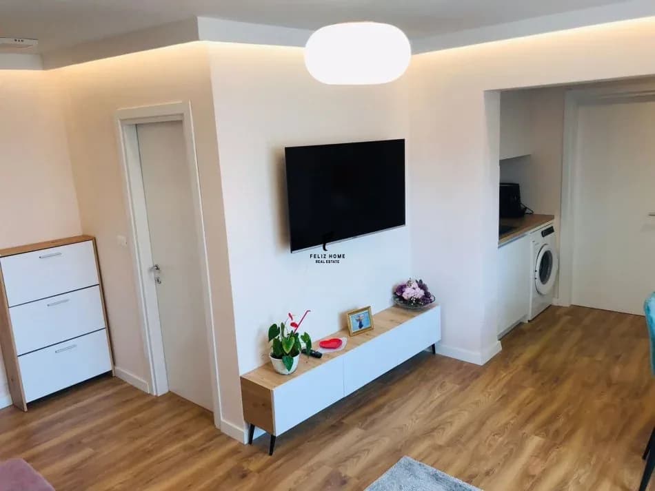 APARTAMENT ME QERA 1+1 QENDER 65.000 LEKE 4