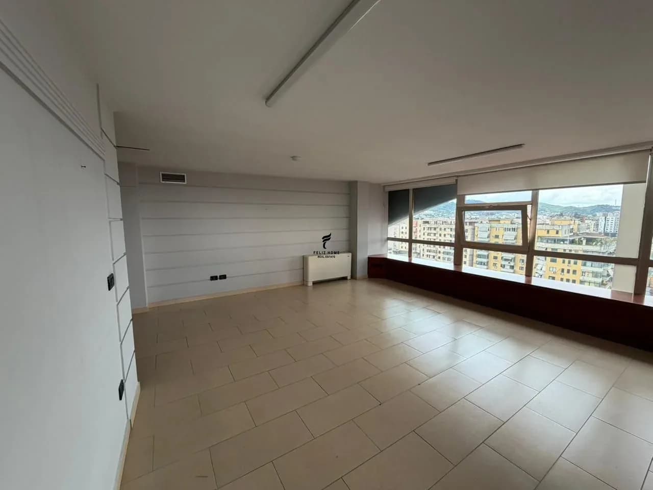 ZYRE ME QERA 450 M2 RRUGA KAVAJES 6000 EURO