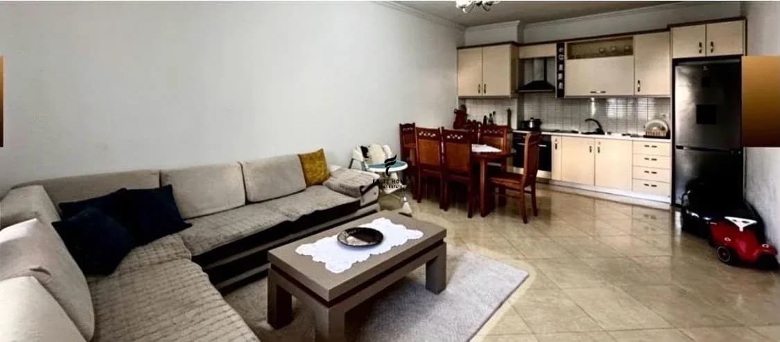 APARTAMENT ME QERA 2+1 FRESK 44.000 LEKE 1