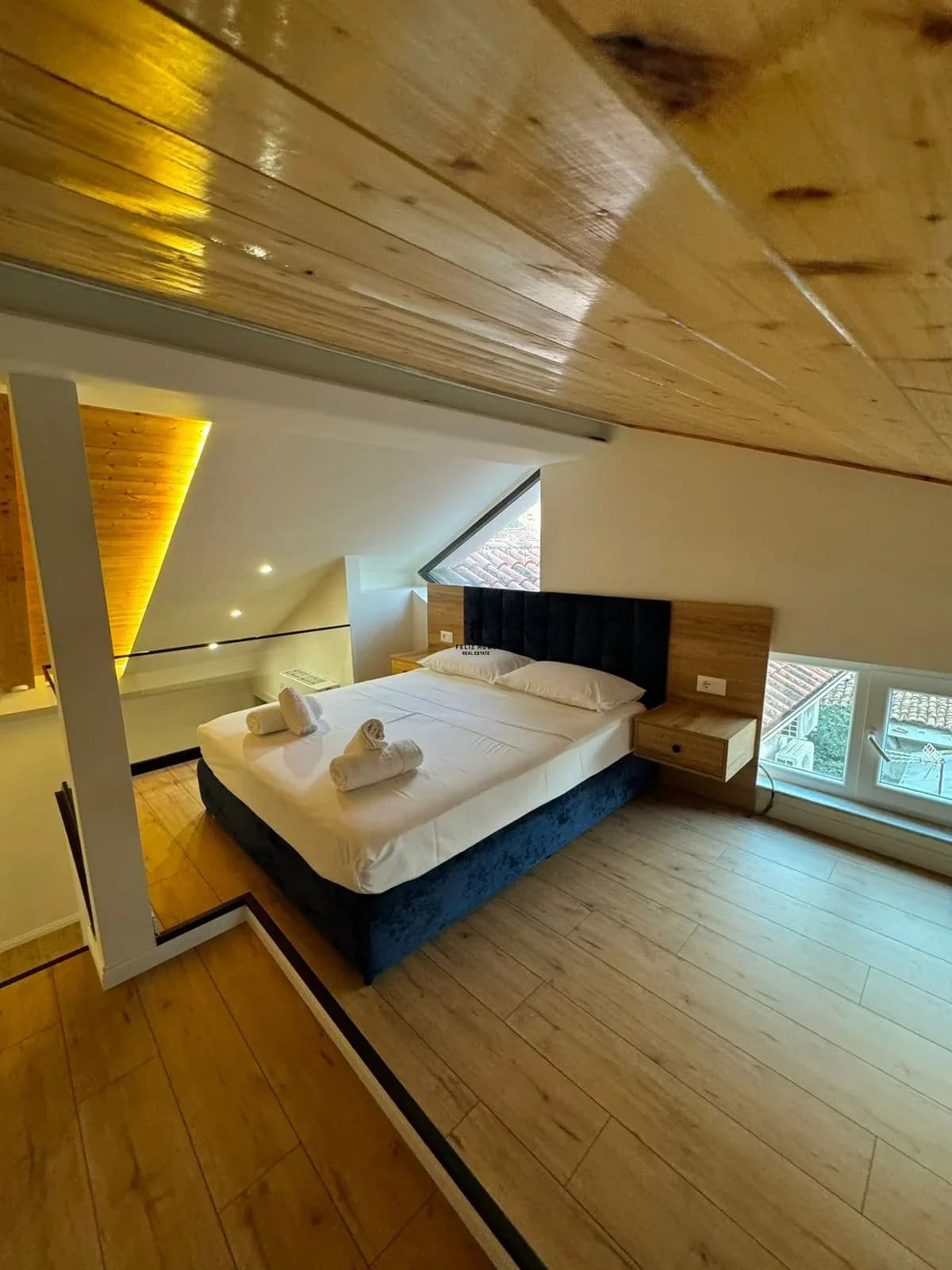HOTEL ME QERA 3 KATESH 9-KATESHET 750.000 LEKE