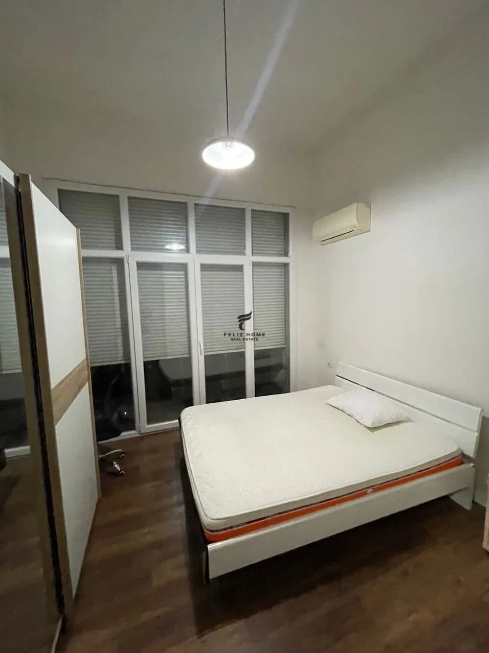 APARTAMENT ME QERA 2+1 ZOGU I ZI 800 EURO 4