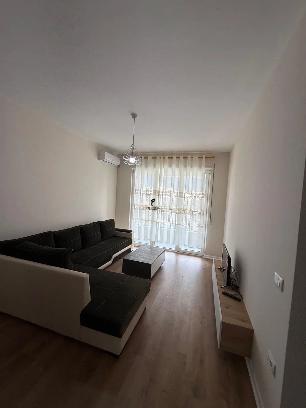 APARTAMENT ME QERA 1+1 5 MAJI 50.000 LEKE 2