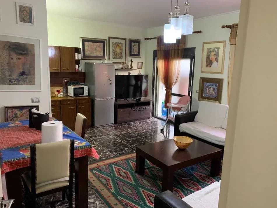 SHITET APARTAMENT 2+1 VASIL SHANTO 160.000 EURO 4