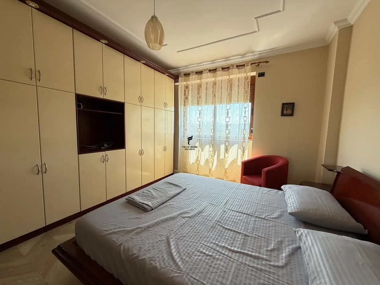 APARTAMENT ME QERA 4+1 ISH EKSPOZITA 130.000 LEKE 4