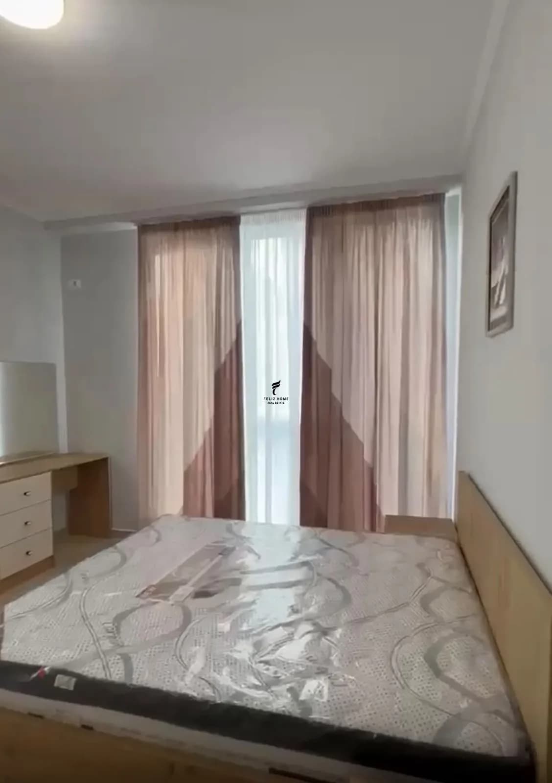 APARTAMENT ME QERA 2+1 STACIONI TRENIT 1.500 EURO 4