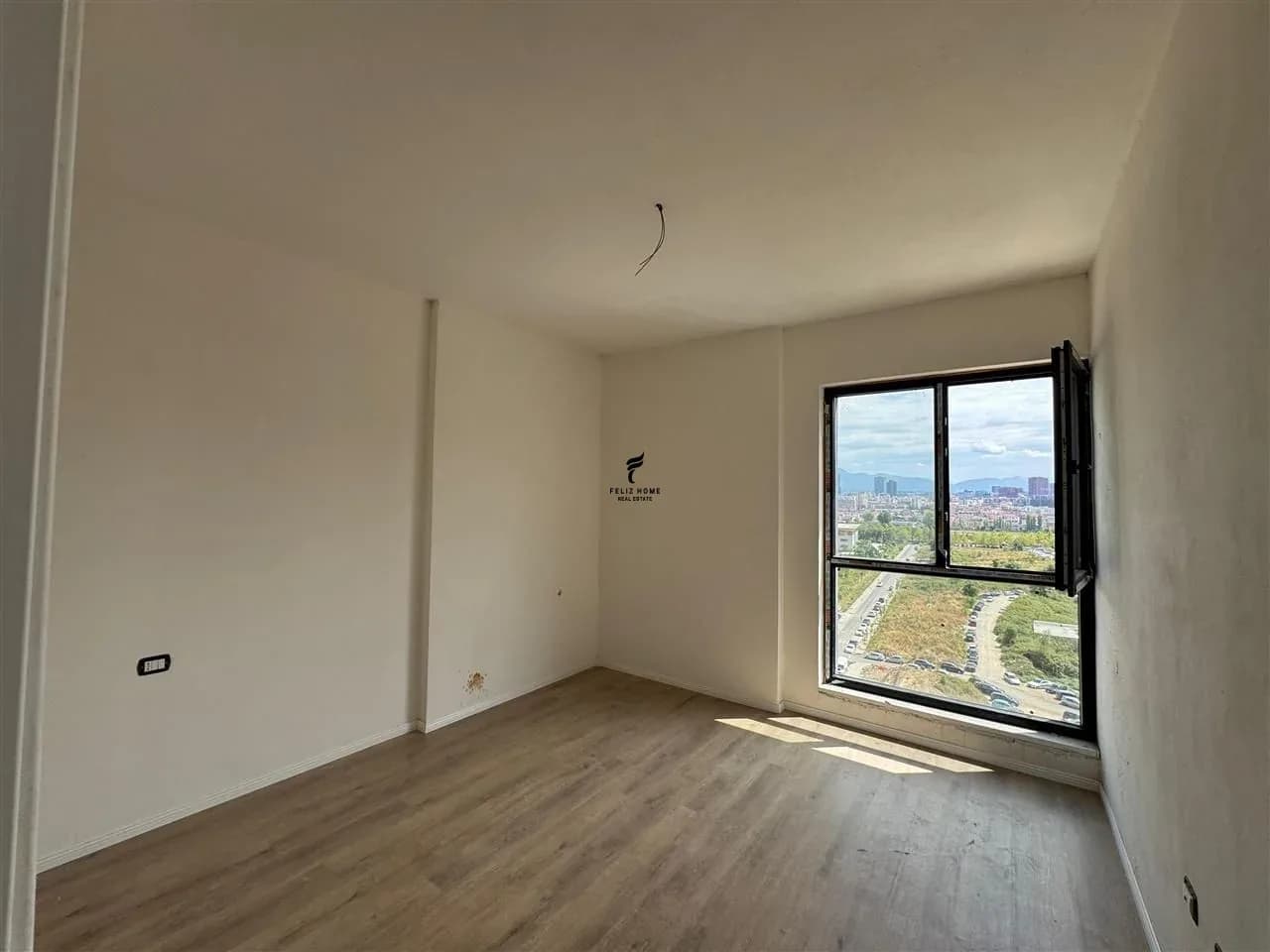 SHITET APARTAMENT 2+1 ISH FUSHA AVIACIONIT 180.000 EURO 4