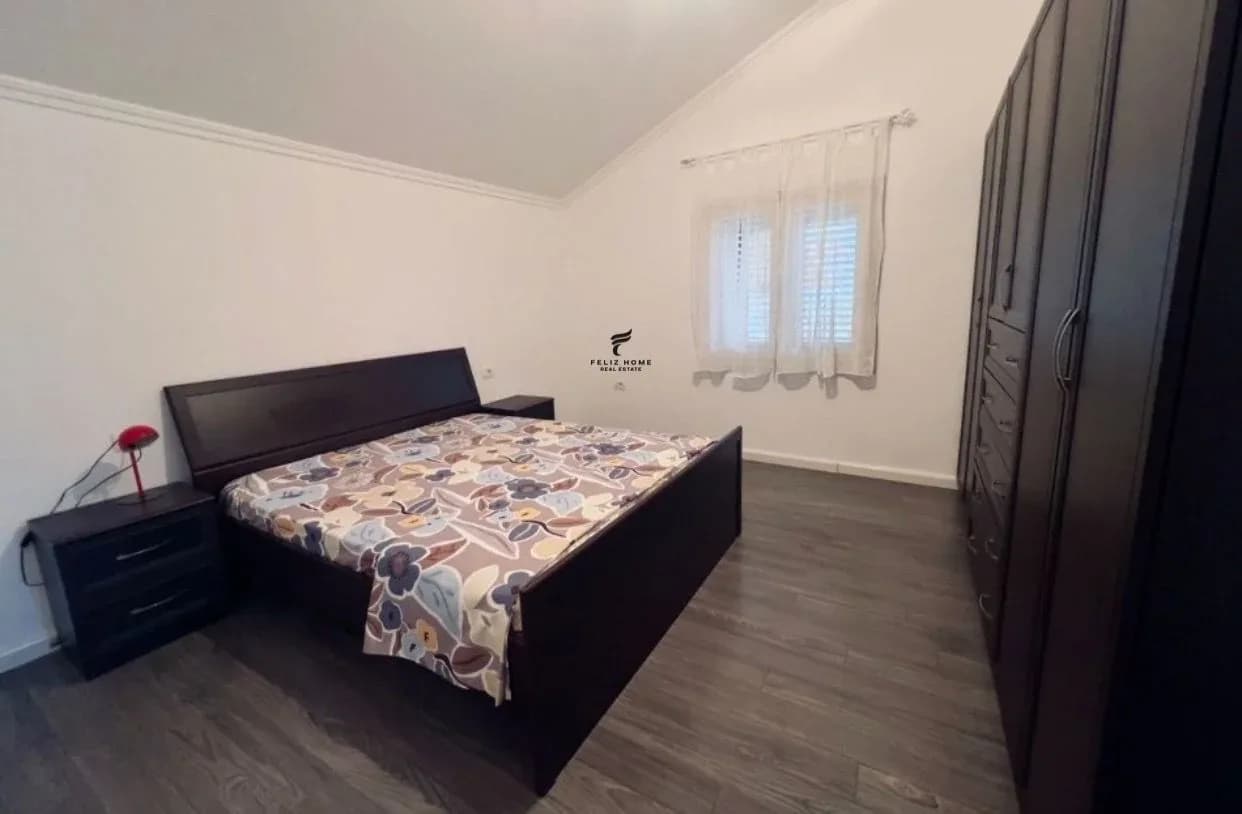APARTAMENT ME QERA 2+1 QYTET STUDENTI 510 EURO 4