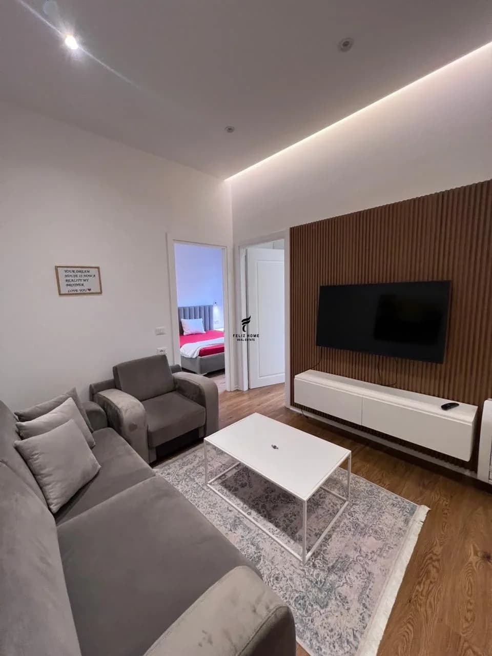 APARTAMENT ME QERA 2+1 RRUGA DURRESIT 75.000 LEKE
