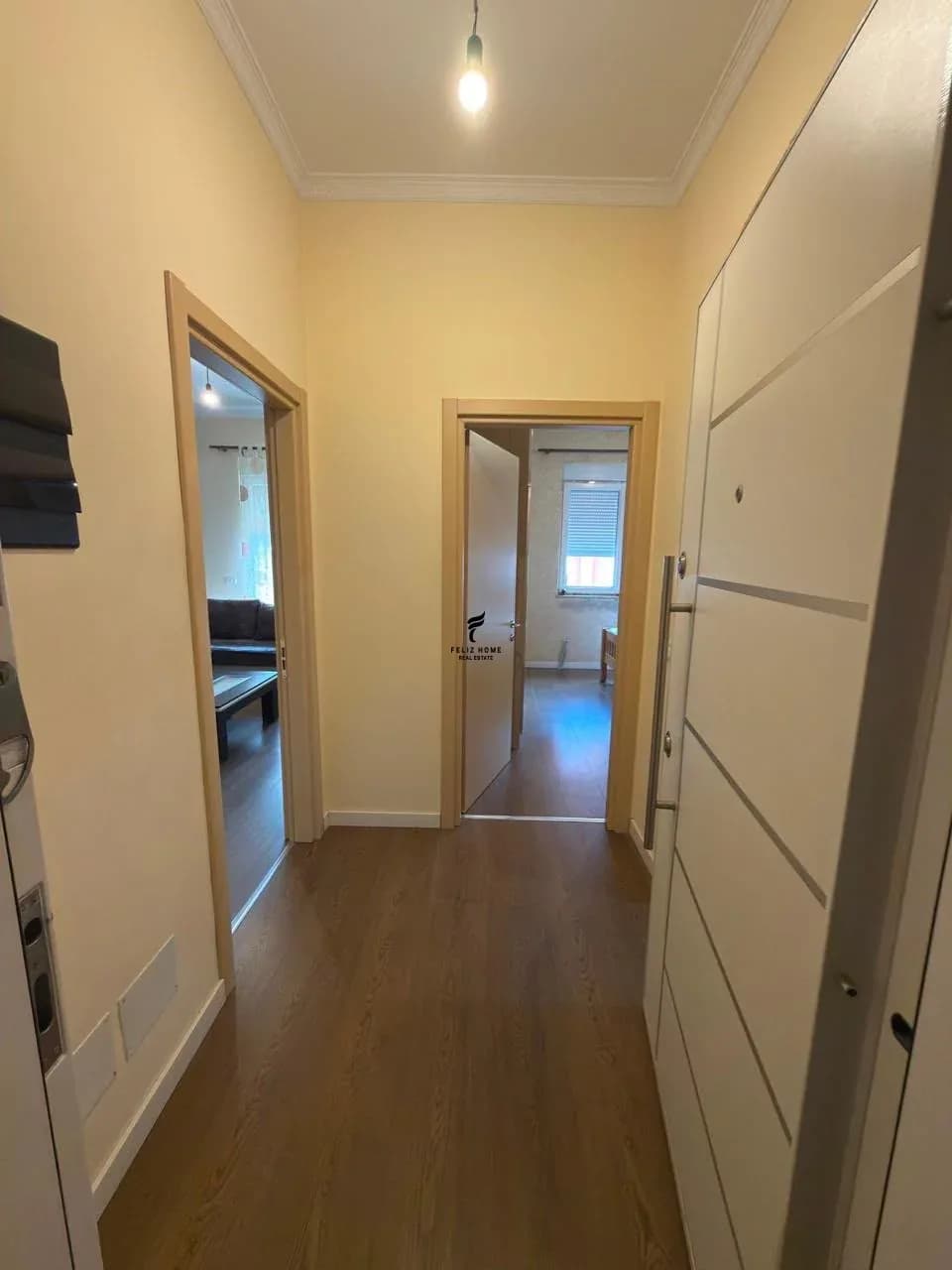 APARTAMENT ME QERA 1+1 ISH PARKU 55.000 LEKE 4