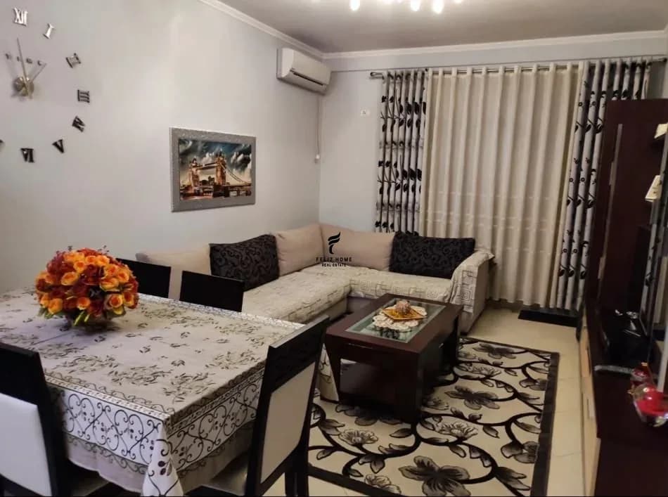 APARTAMENT ME QERA 2+1 KOPSHTI BOTANIK 80.000 LEKE 2