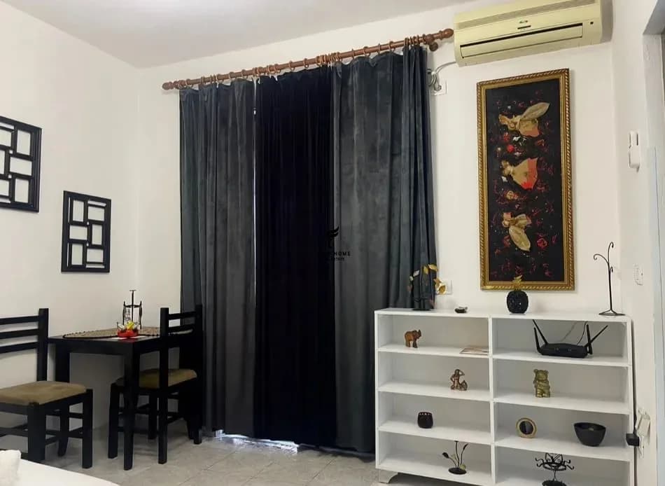 GARSIONERE ME QERA 38 M2 FERIT XHAJKO 40.000 LEKE