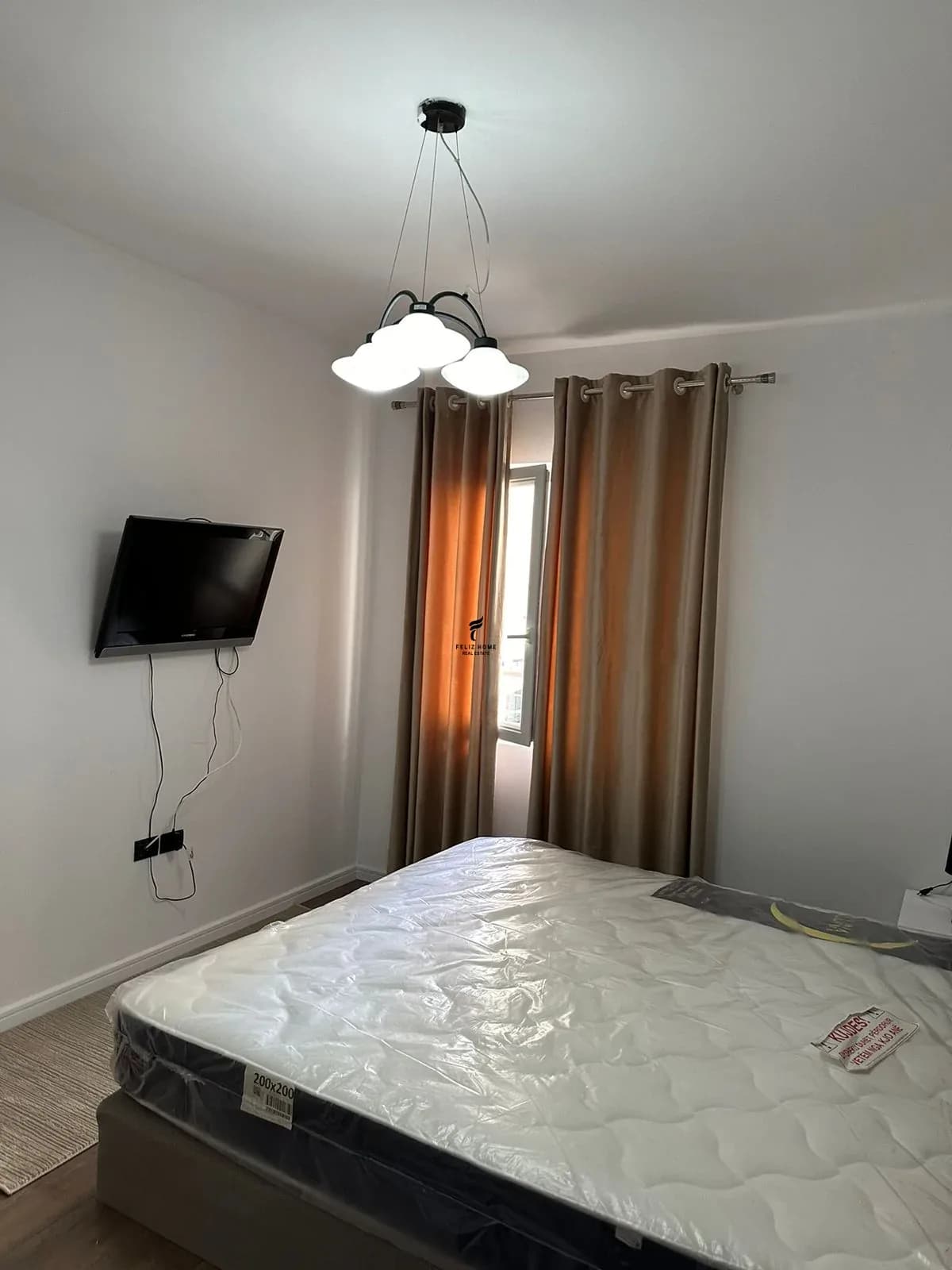 APARTAMENT ME QERA 1+1 LIQENI THATE 65.000 LEKE 2