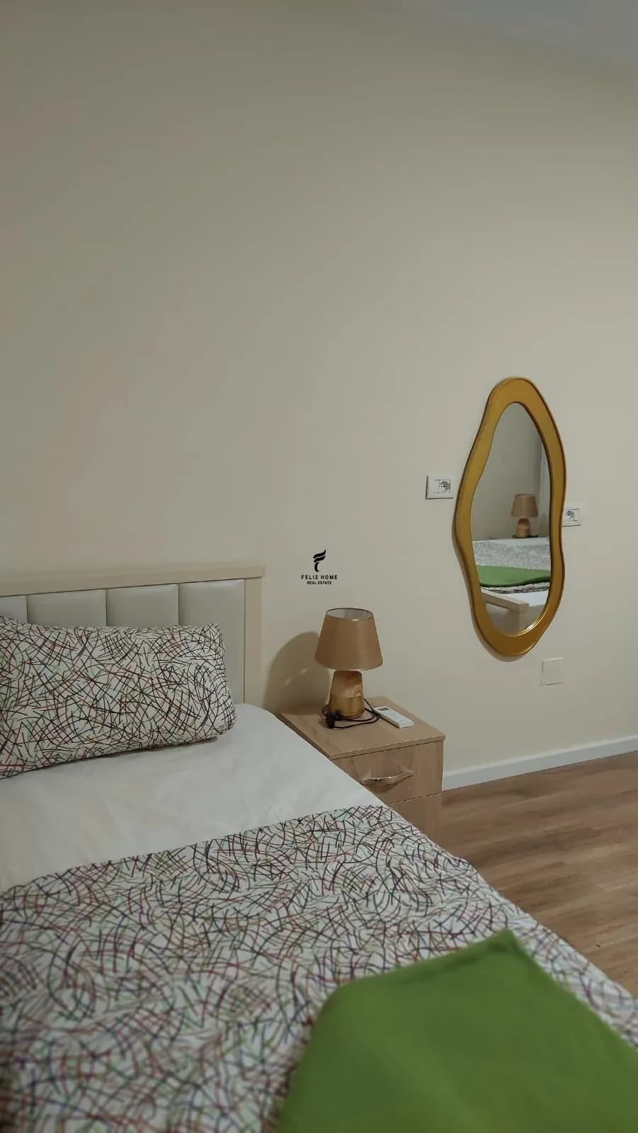APARTAMENT ME QERA 1+1 MYSLYM SHYRI 60.000 LEKE 3