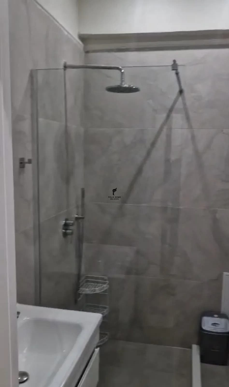 APARTAMENT ME QERA 1+1 ISH STACIONI TRENIT 65.000 LEKE 4