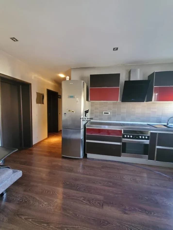 APARTAMENT ME QERA 2+1 PAZARI I RI 60.000 LEKE