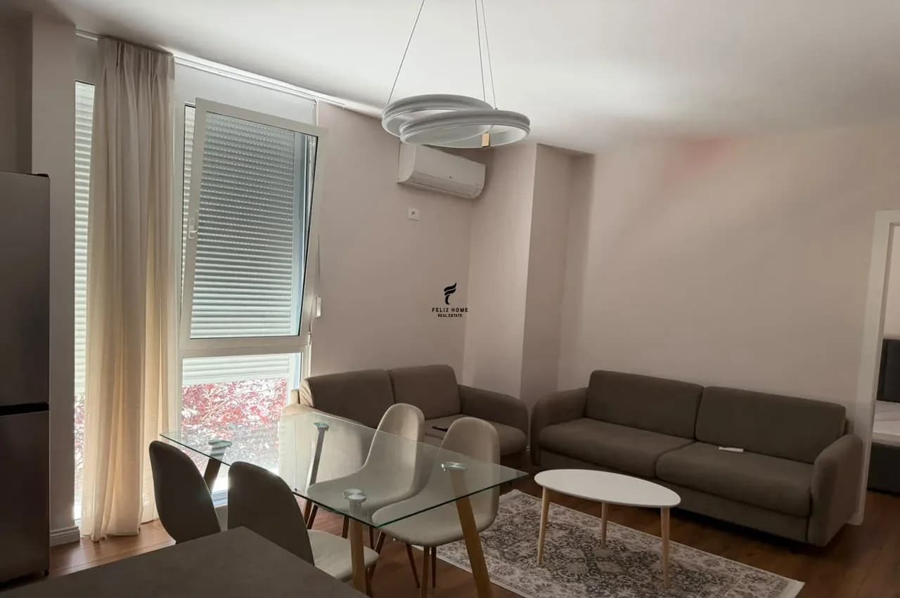 APARTAMENT ME QERA 2+1 QENDER 75.000 LEKE 2