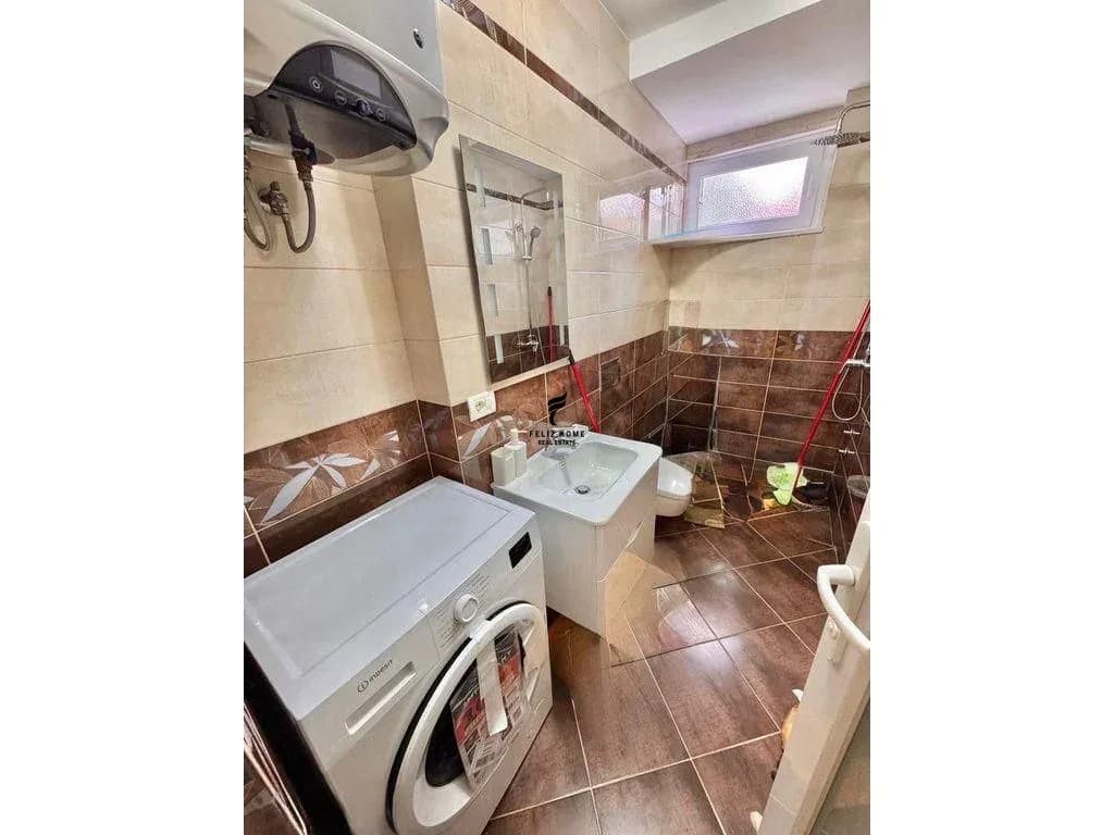 ZYRE ME QERA 110 M2 KOMUNA PARISIT 140.000 LEKE 4