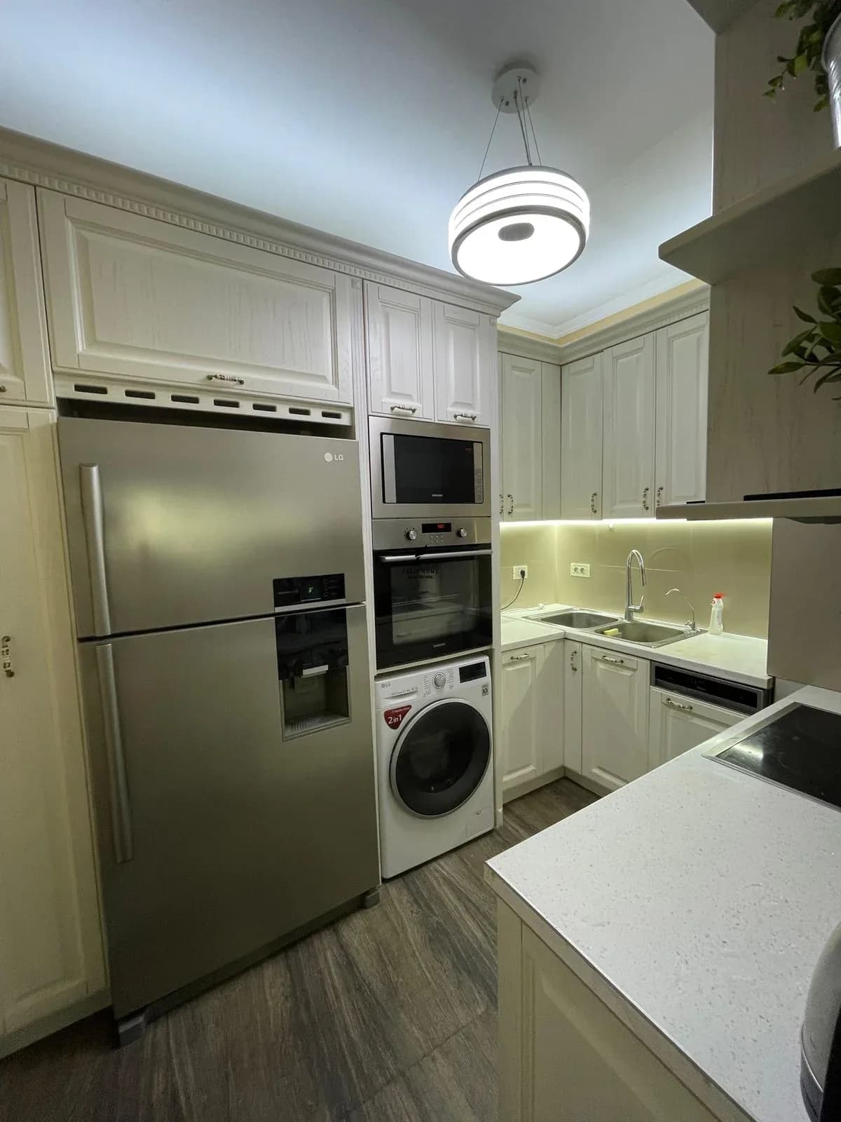 APARTAMENT ME QERA 2+1 RRUGA E KAVAJES 80.000 LEKE 2