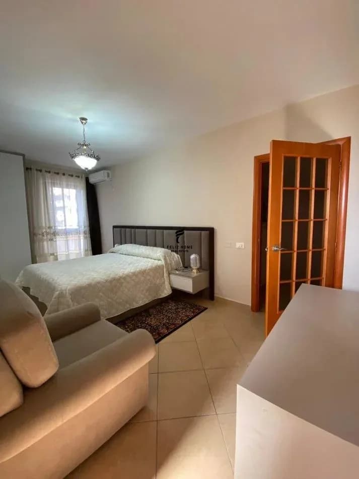 APARTAMENT ME QERA 1+1 RRUGA E ELBASANIT 80.000 LEKE 3