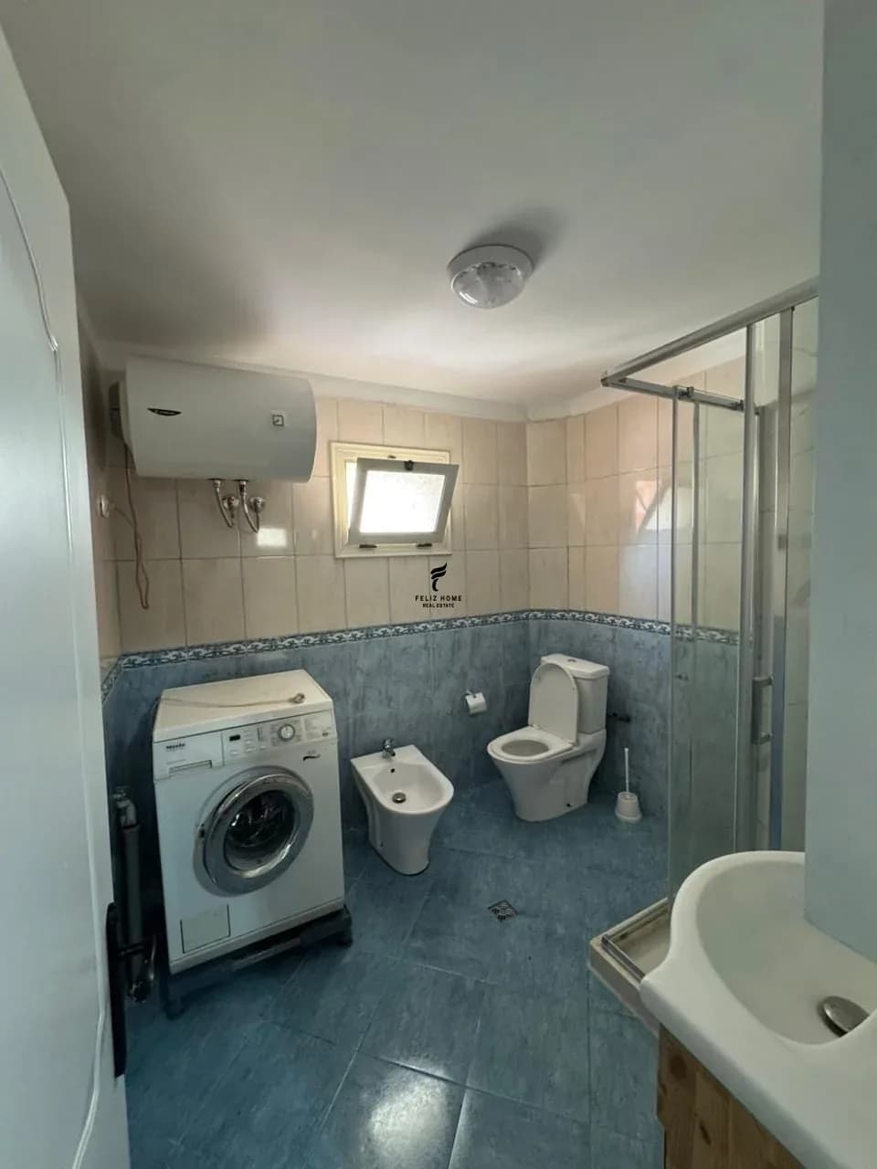 APARTAMENT ME QERA 1+1 PORCELAN 40.000 LEKE 4