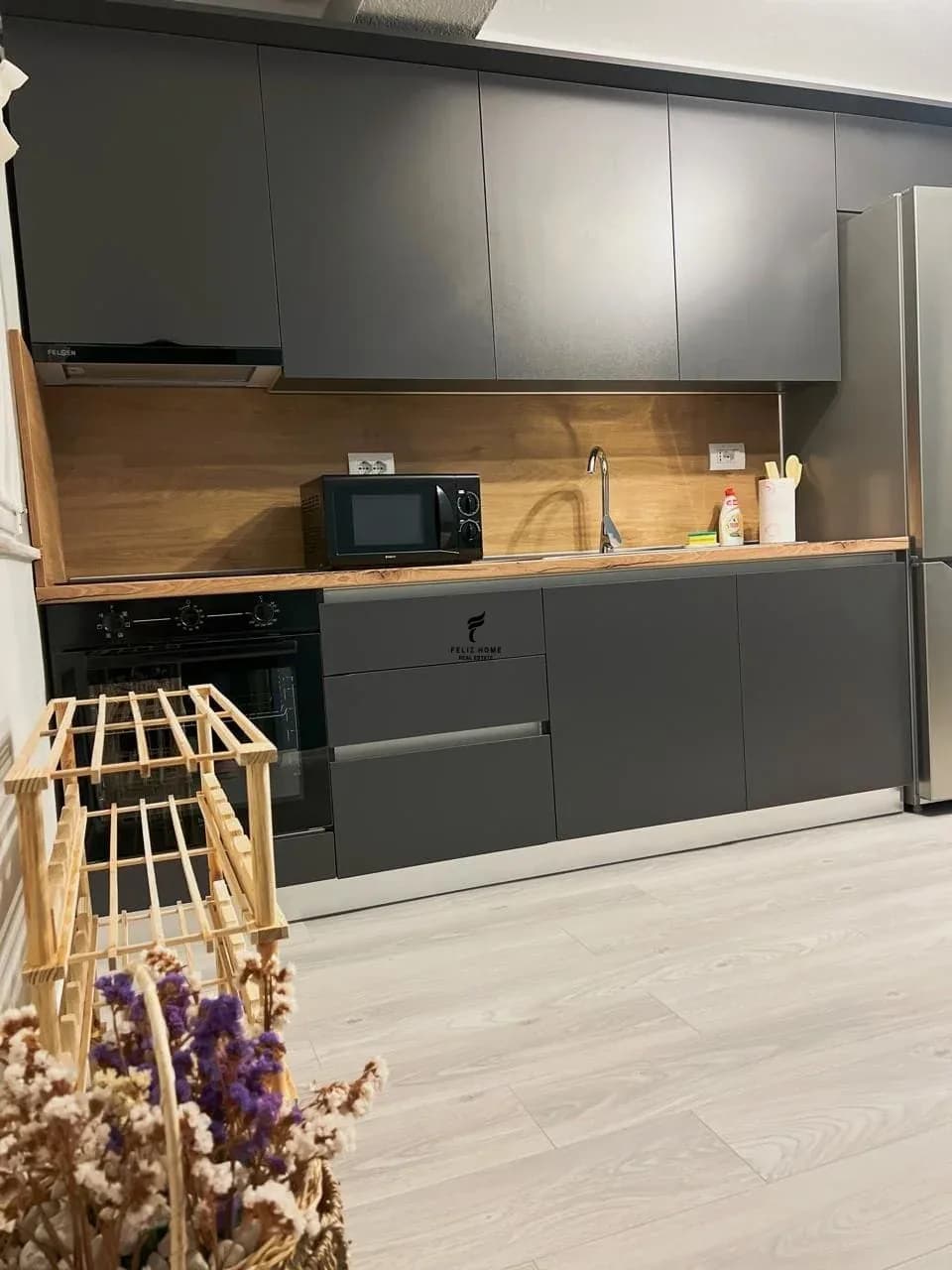 APARTAMENT ME QERA 1+1 RRUGA E DURRESIT 65.000 LEKE 2