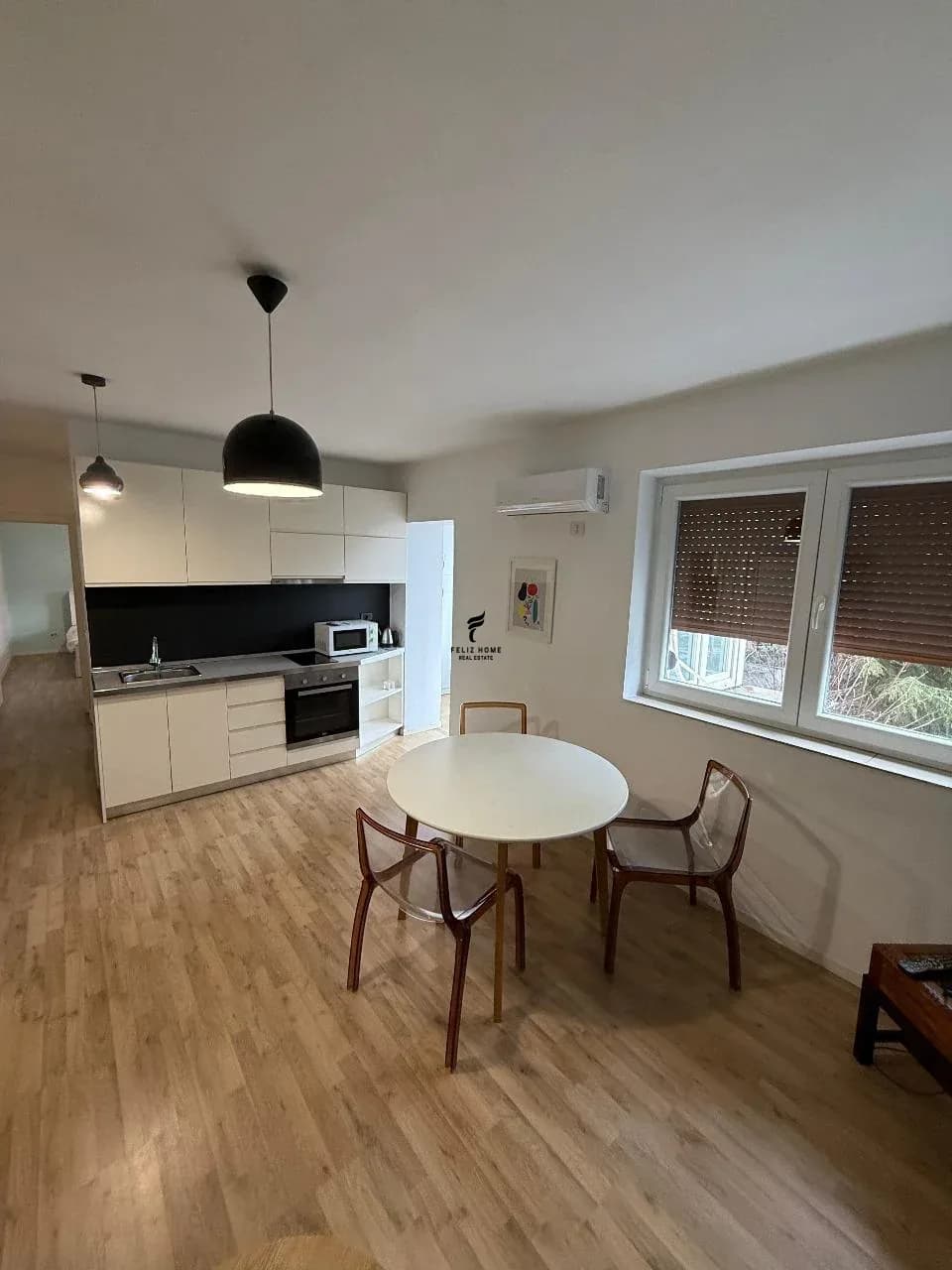 APARTAMENT ME QERA 1+1 21 DHJETORI 60.000 LEKE 3