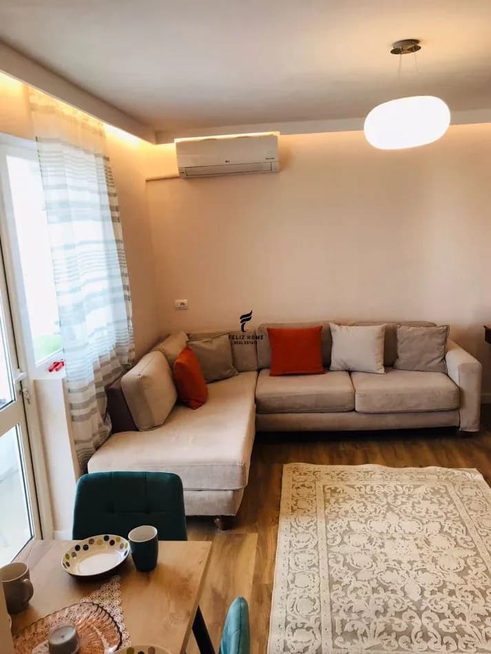 APARTAMENT ME QERA 1+1 QENDER 65.000 LEKE