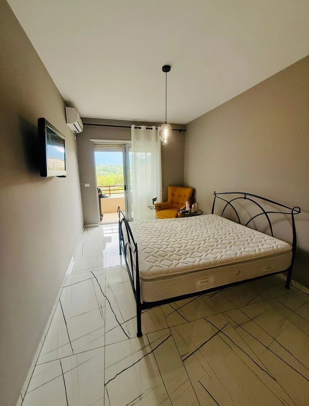 APARTAMENT ME QERA 2+1 LIQENI THATE 120.000 LEKE 3