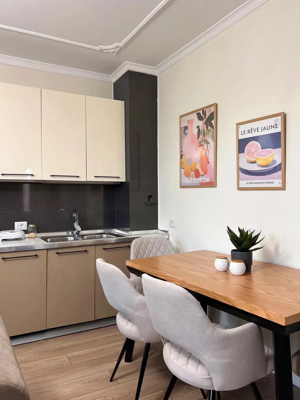 APARTAMENT ME QERA 3+1+2 VASIL SHANTO 120.000 LEKE 3