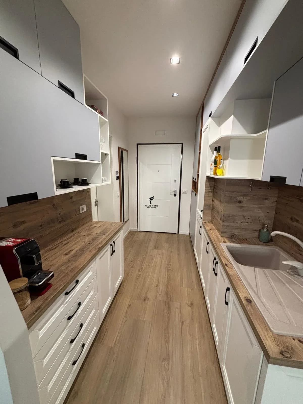 STUDIO APARTAMENT ME QERA VILAT GJERMANE 45.000 LEKE 4