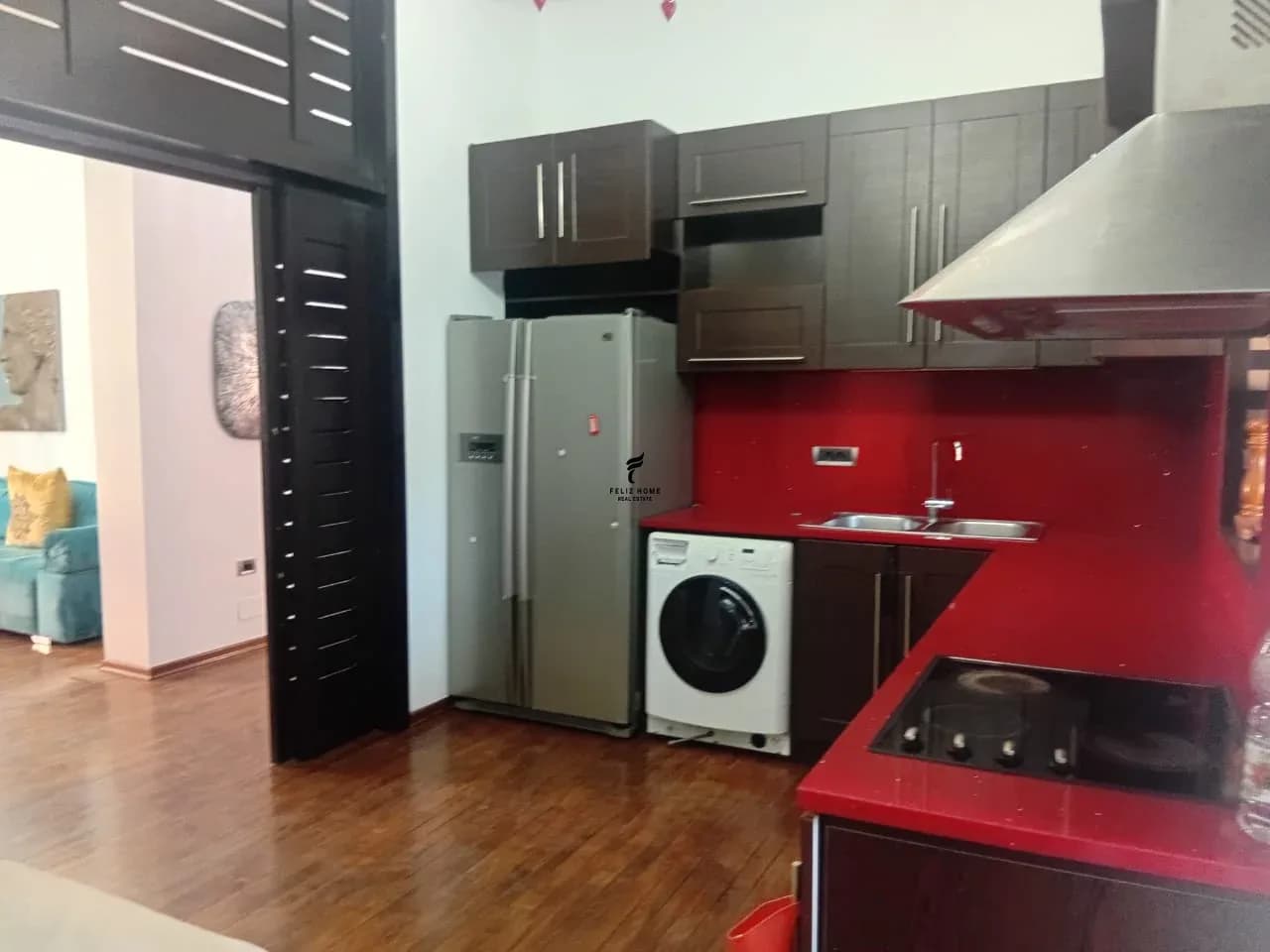 APARTAMENT ME QERA 2+1 QENDER 150.000 LEKE 2