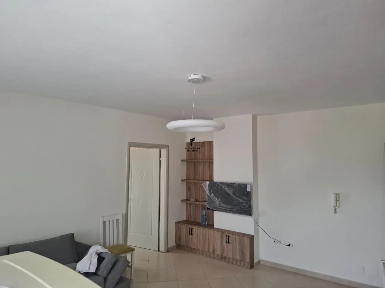 APARTAMENT ME QERA 1+1 ISH TREGU ELEKTRIK 50.000 LEKE 4