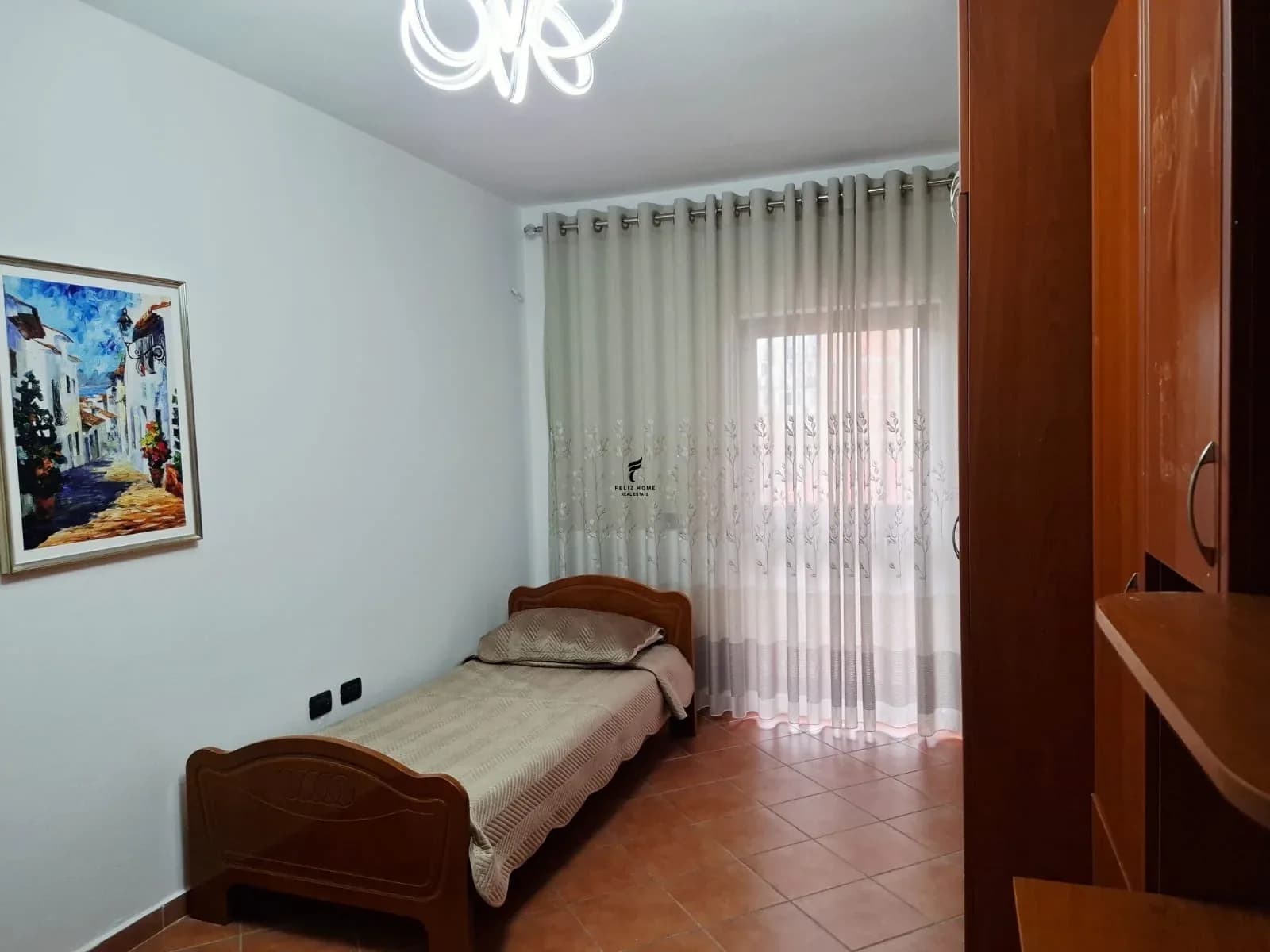APARTAMENT ME QERA 2+1 RRUGA E KAVAJES 60.000 LEKE 4