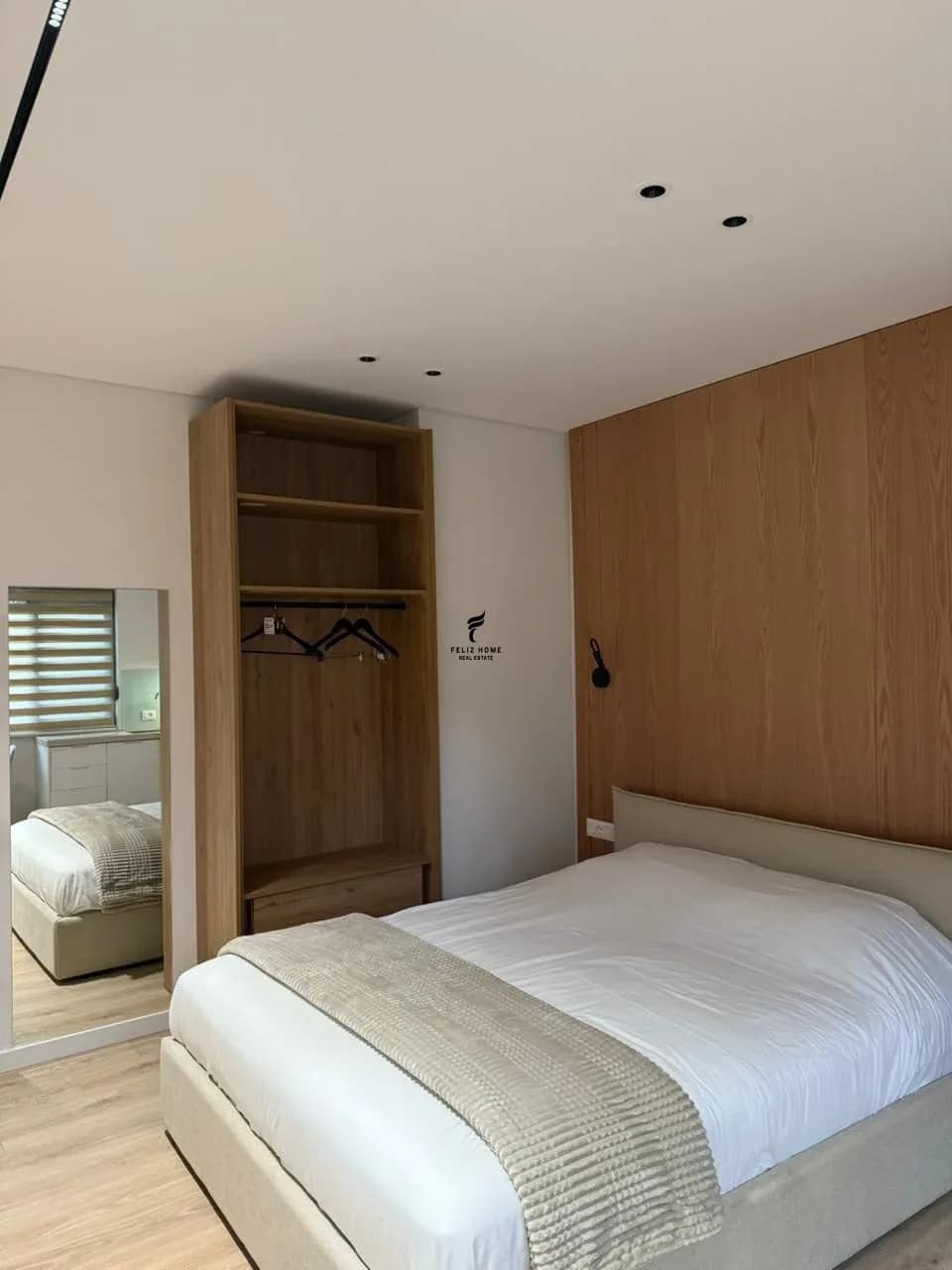 2 GARSONIERE ME QERA 80 M2 9-KATESHET 130.000 LEKE