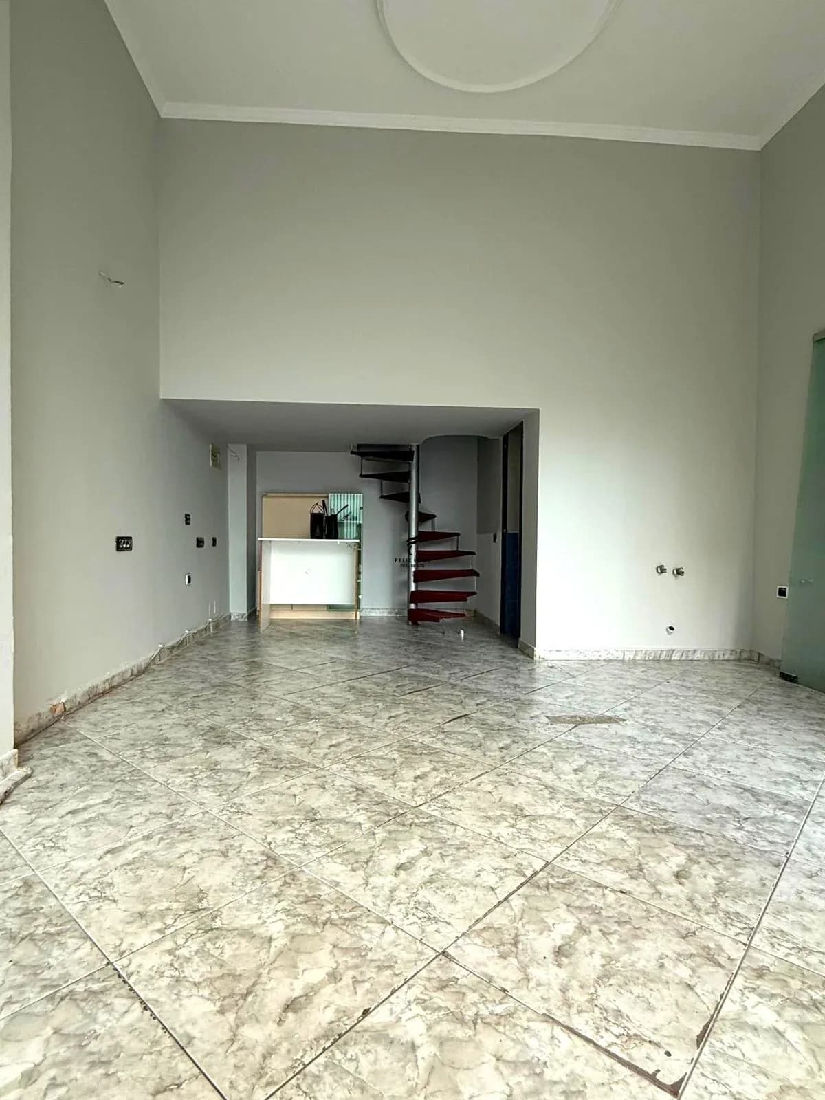 SHITET DYQAN 35 M2 5 MAJI 6.700.000 LEKE