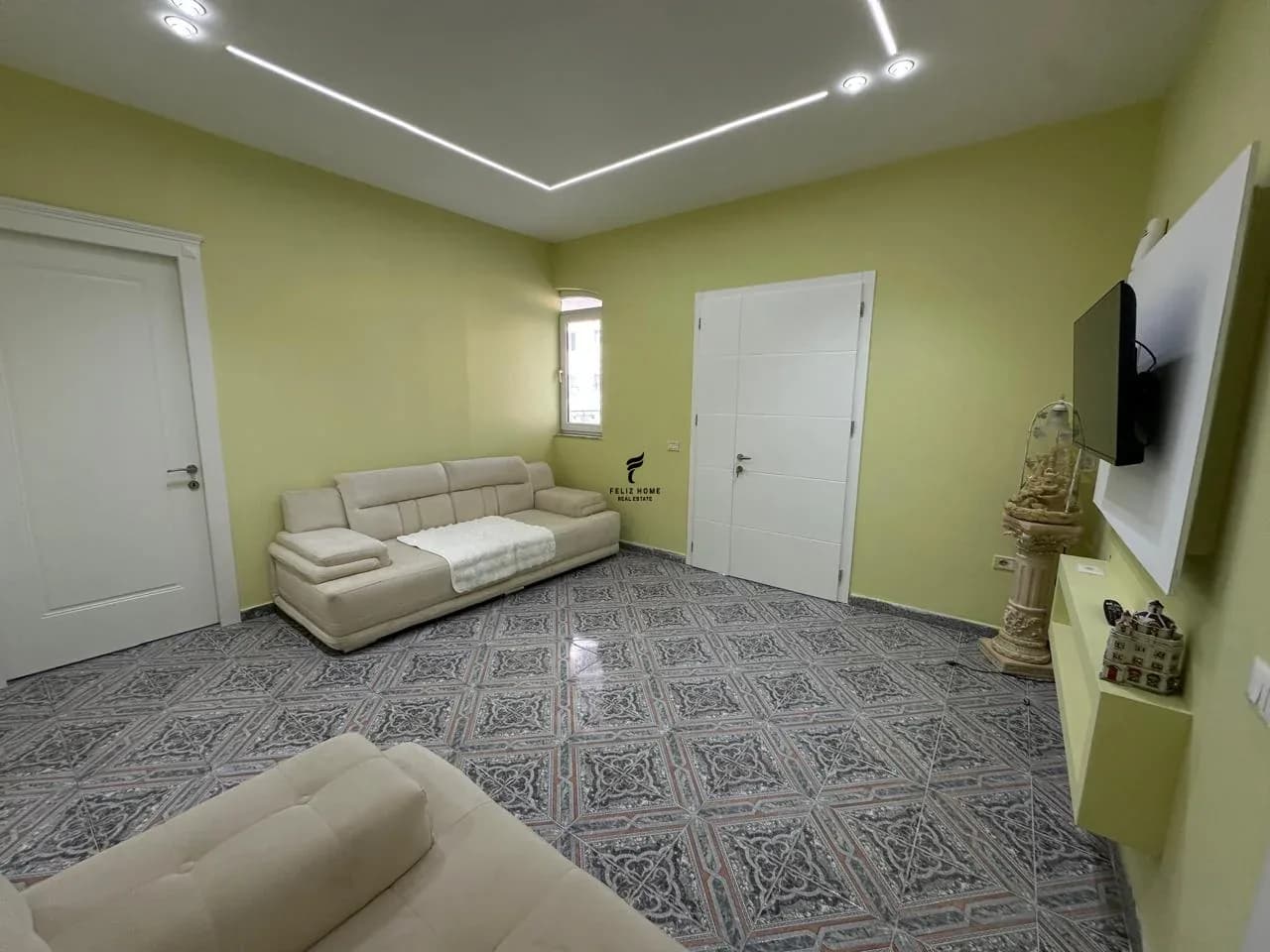 APARTAMENT ME QERA 3+1 LAPRAKE 100.000 LEKE
