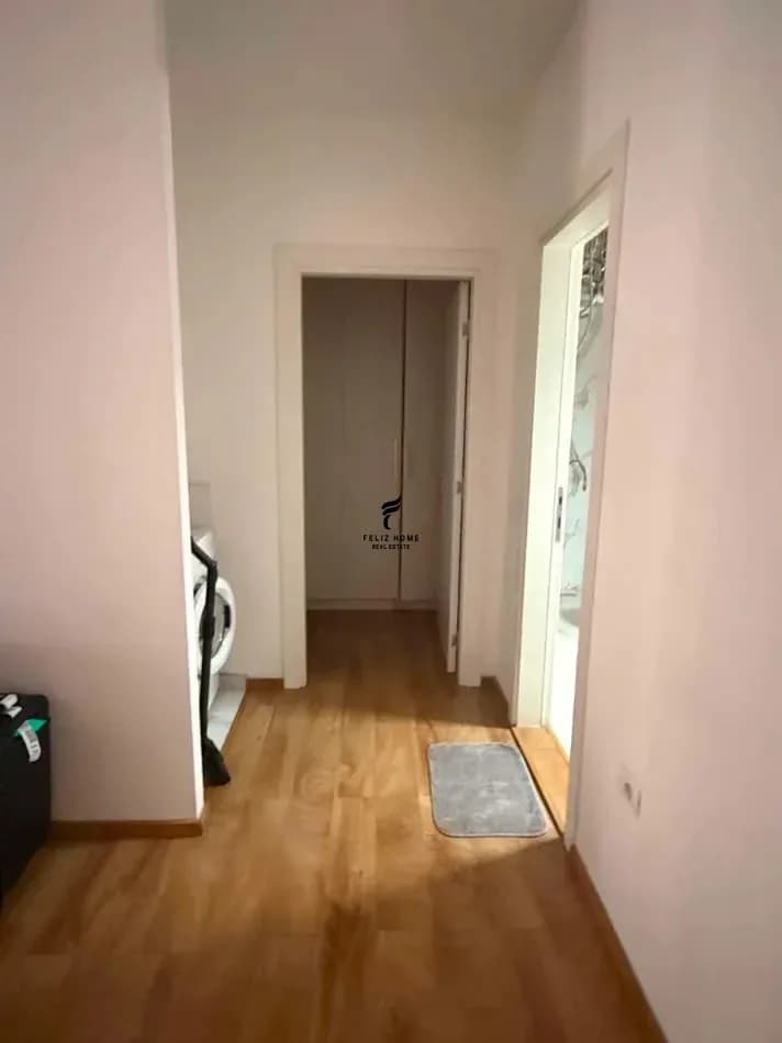 APARTAMENT ME QERA 1+1 STACIONI TRENIT 60.000 LEKE 4
