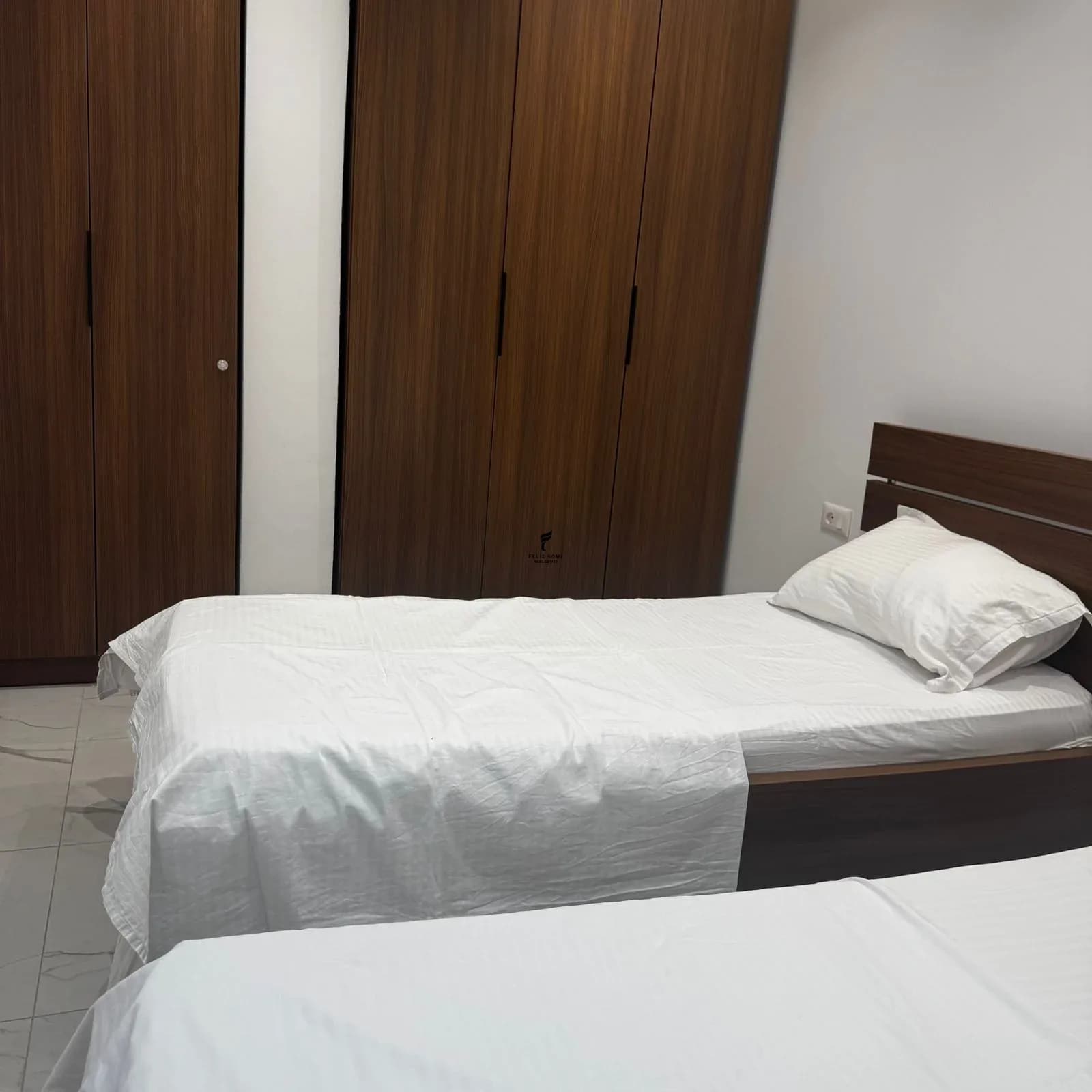 APARTAMENT ME QERA 1+1 RRUGA 5 MAJ 50.000 LEKE 3