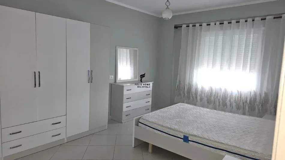 APARTAMENT ME QERA 2+1 KOPSHTI ZOOLOGJIK 65.000 LEKE 3